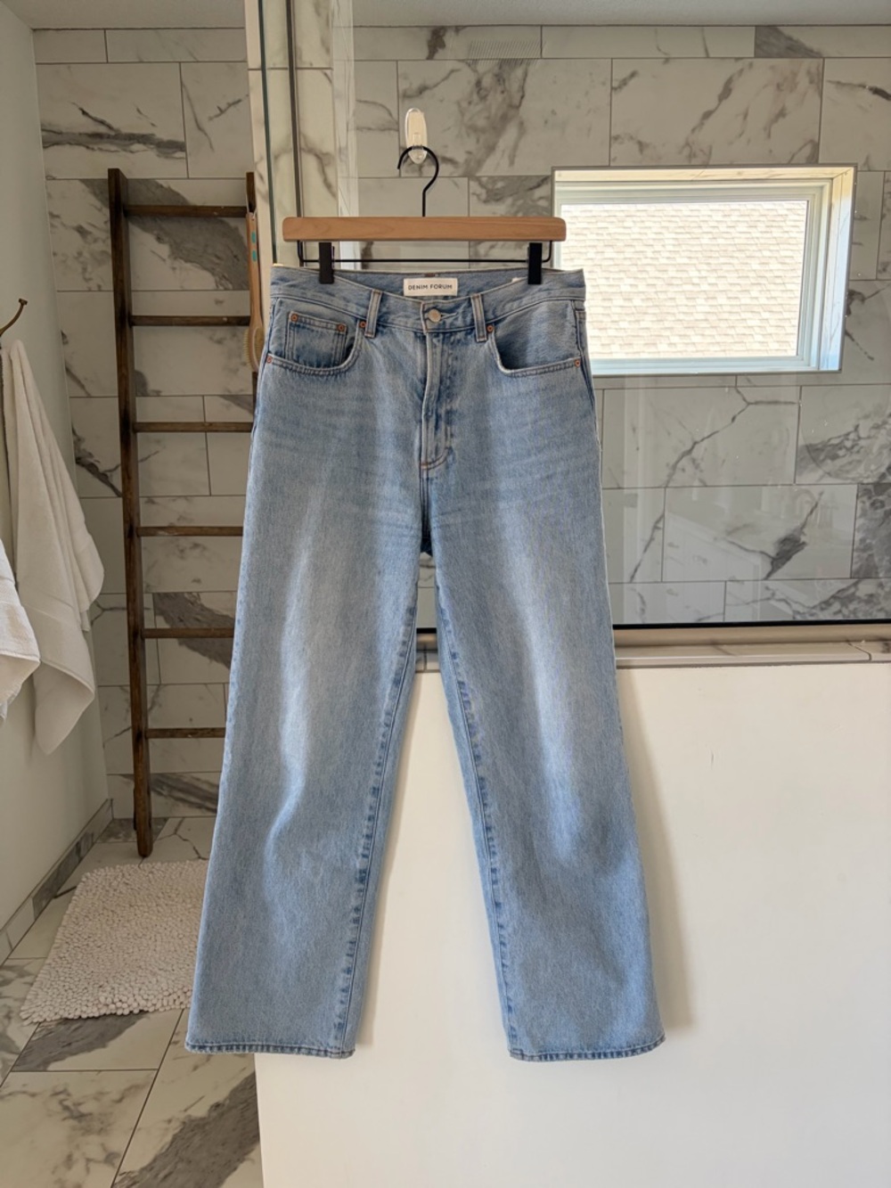 ARITZIA “The Farrah” Light Wash Blue Wide Leg Jeans